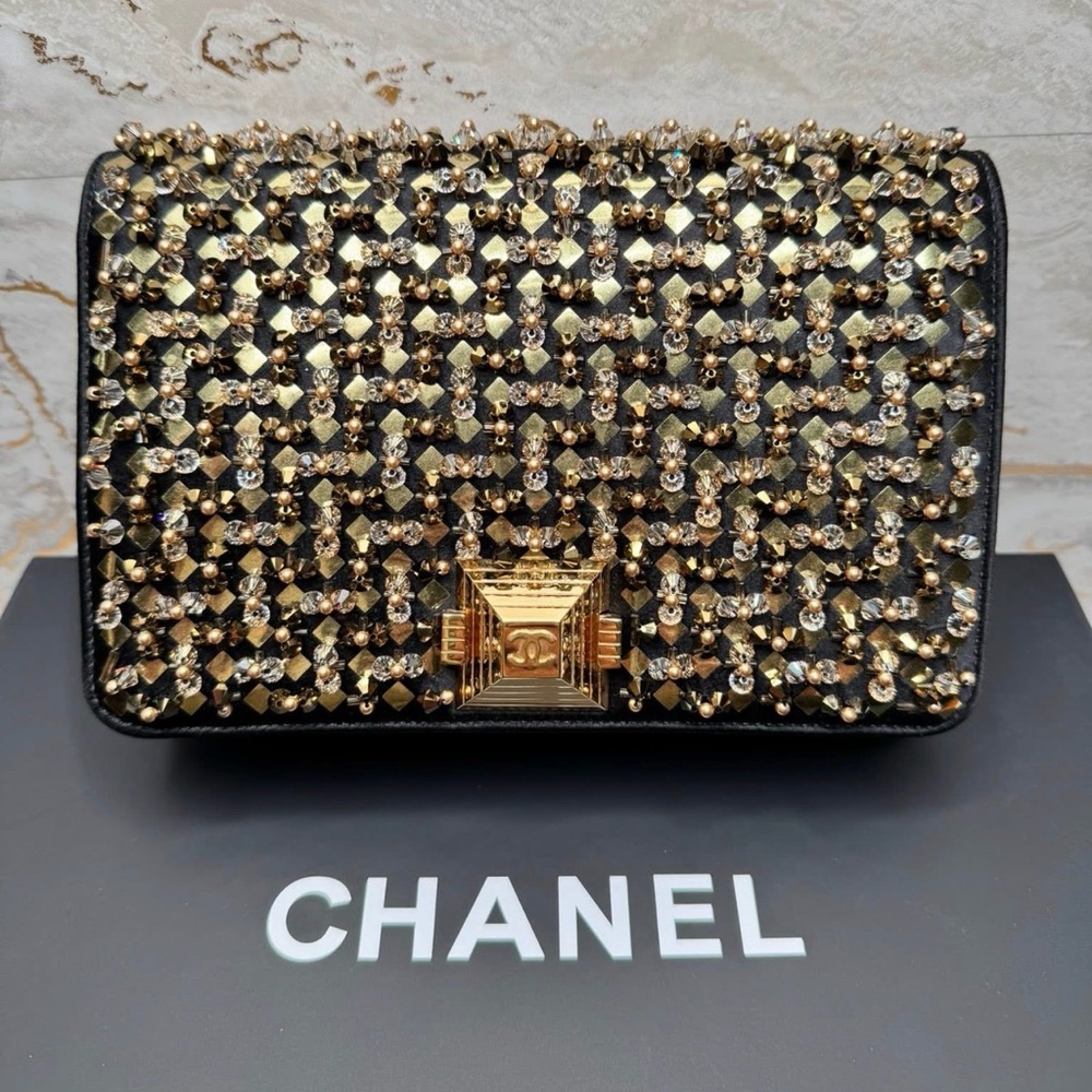 #020600KS Limited Edition Chanel WOC